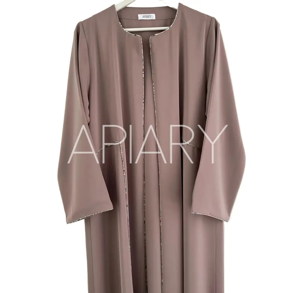 Aria Abaya in Etoupe