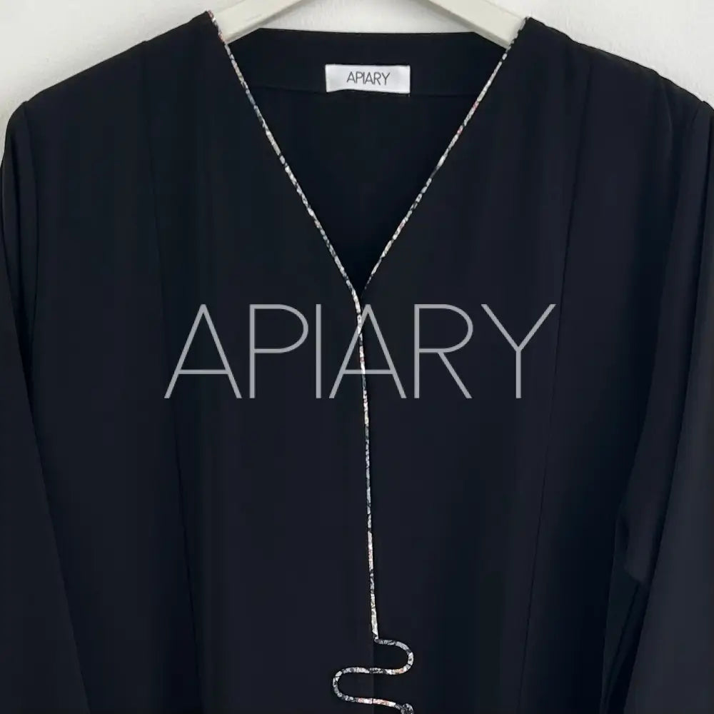Eve Abaya in Black