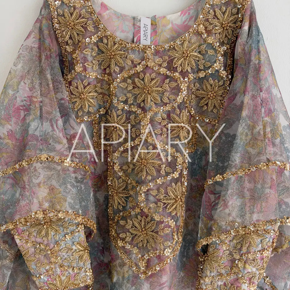 Gaia Thob in Liberty Angelica