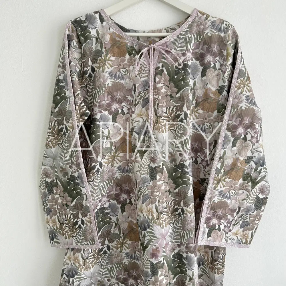 Grace in Liberty Greenhouse Tropic