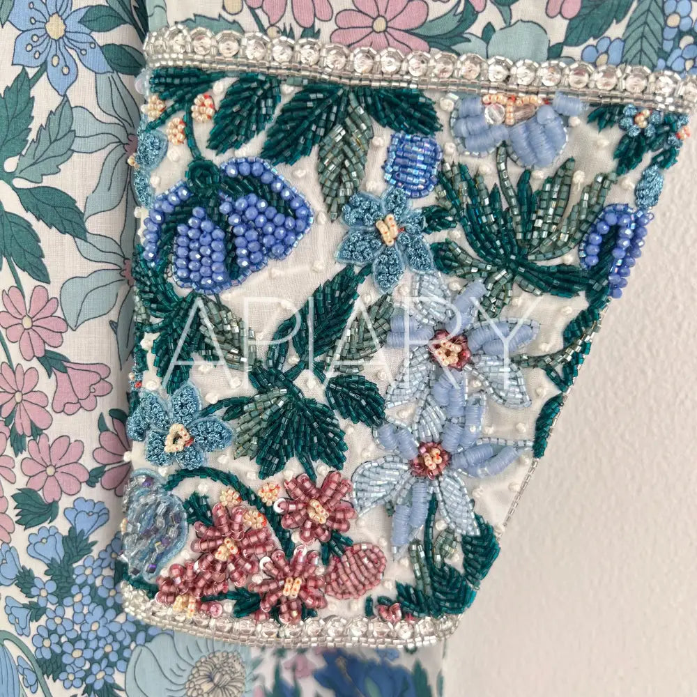 
                  
                    Liberty Clarabell Blue Traditional 10 years/48”
                  
                