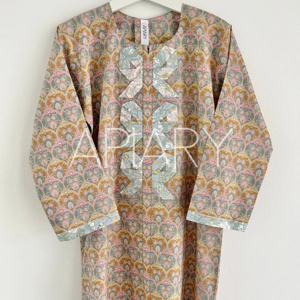 Origami Bows in Liberty Plume Hearts 40’’/7 years