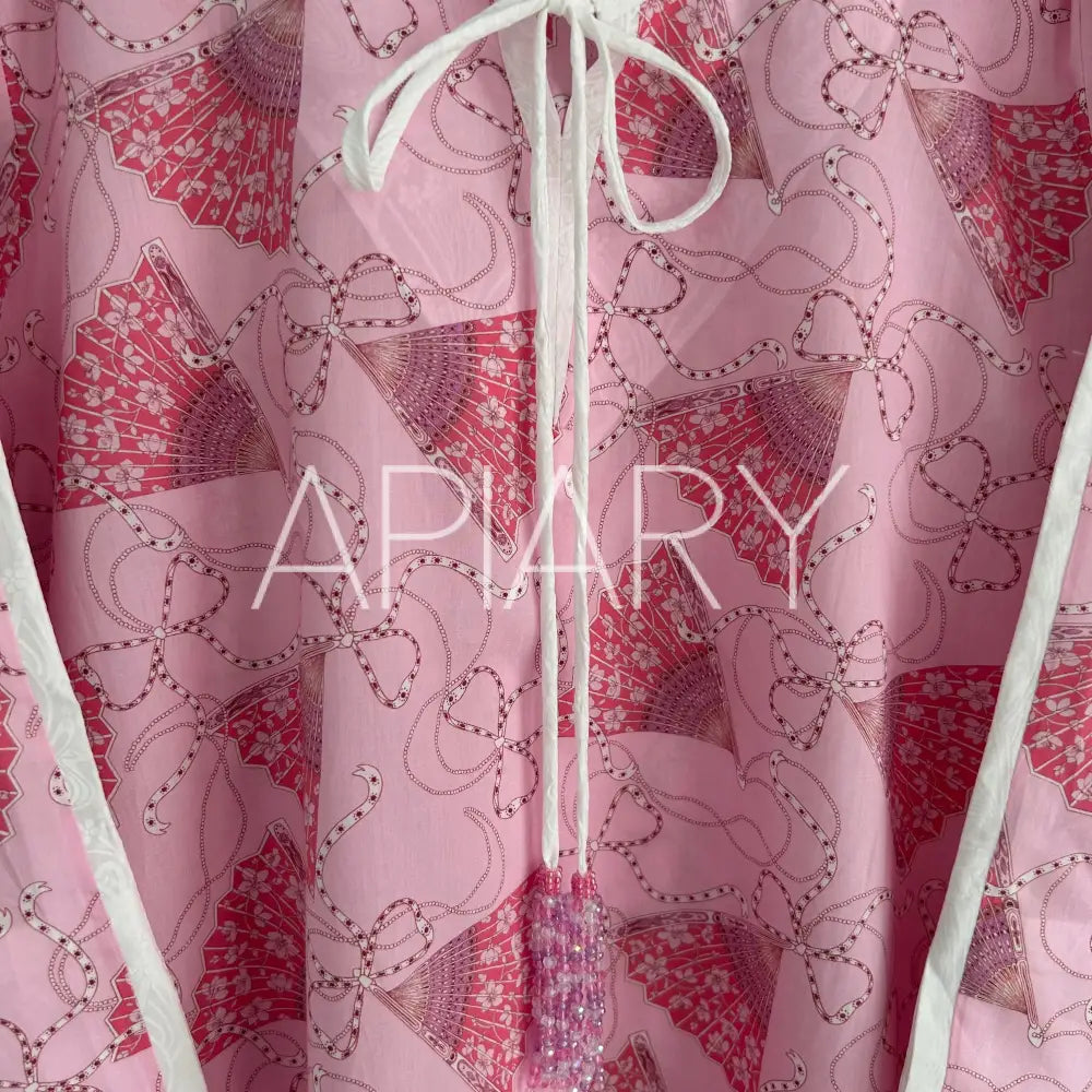 Sofia in Liberty Fans 40”