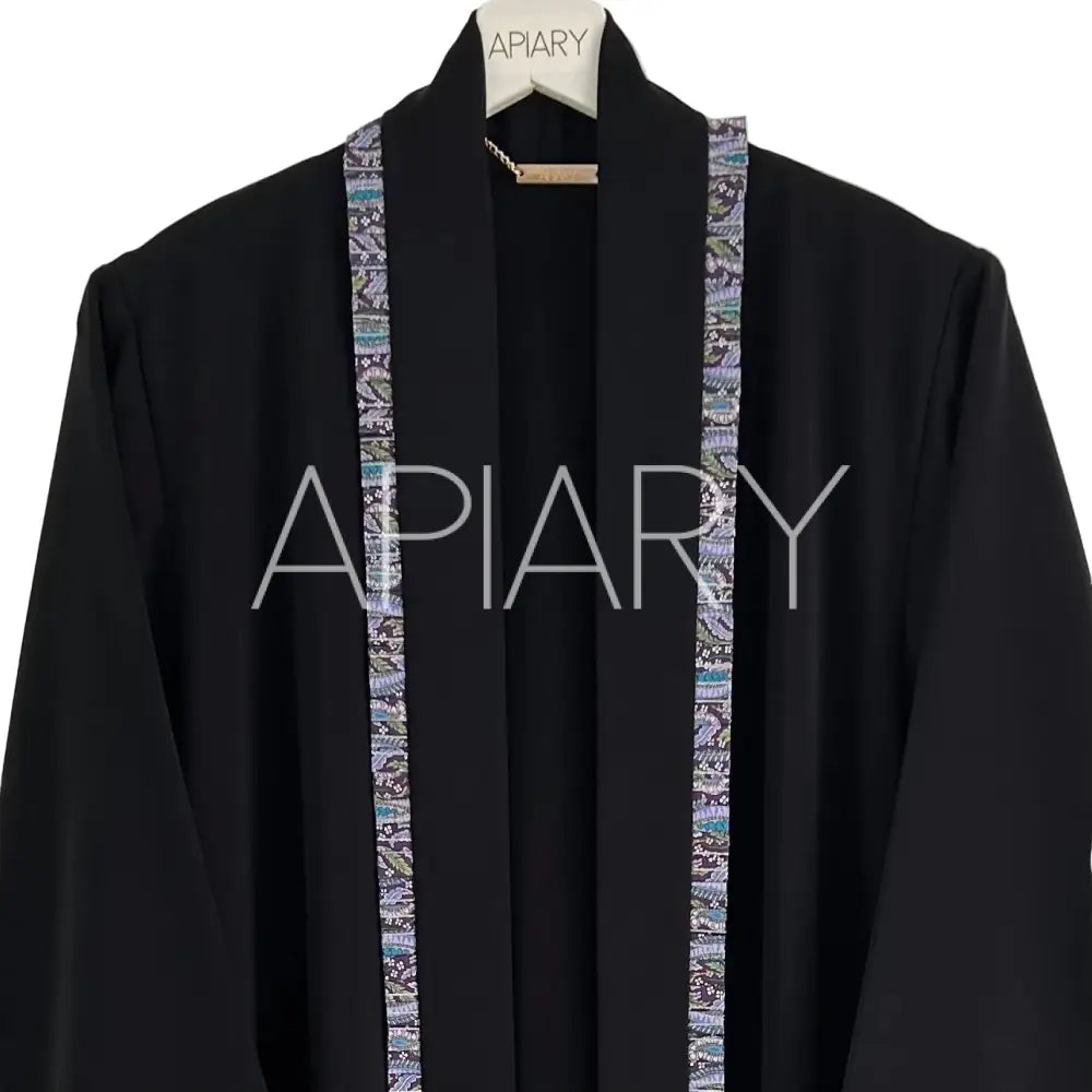 Vera Abaya in Black
